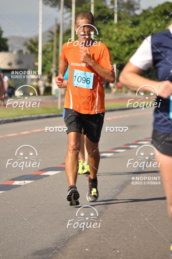 Buy your photos of the event21KES - Meia Maratona do Esprito Santo on Fotop
