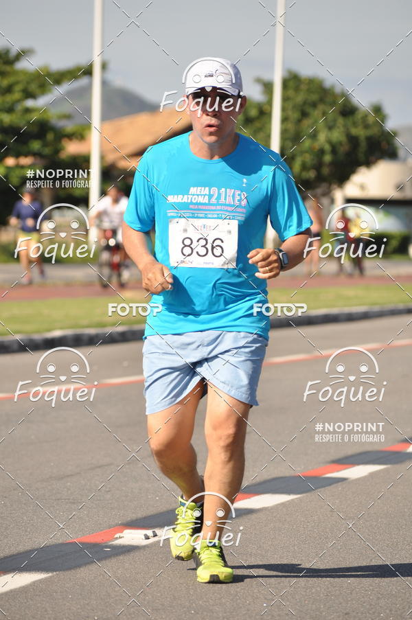 Buy your photos of the event21KES - Meia Maratona do Esprito Santo on Fotop