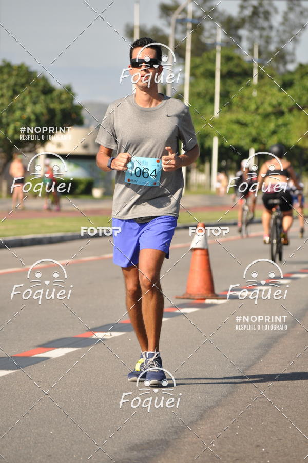Buy your photos of the event21KES - Meia Maratona do Esprito Santo on Fotop