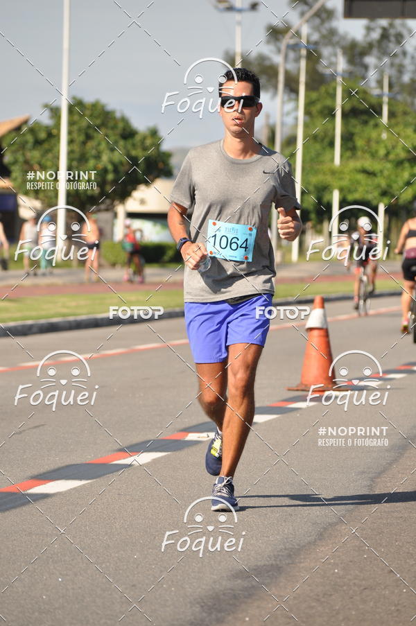 Buy your photos of the event21KES - Meia Maratona do Esprito Santo on Fotop