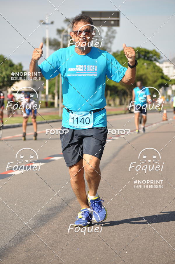 Buy your photos of the event21KES - Meia Maratona do Esprito Santo on Fotop