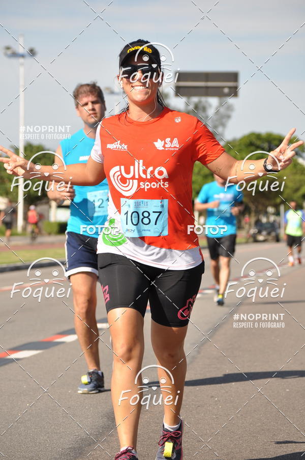 Buy your photos of the event21KES - Meia Maratona do Esprito Santo on Fotop