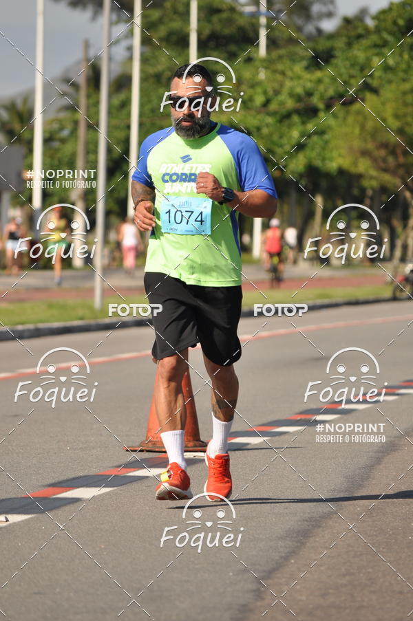 Buy your photos of the event21KES - Meia Maratona do Esprito Santo on Fotop