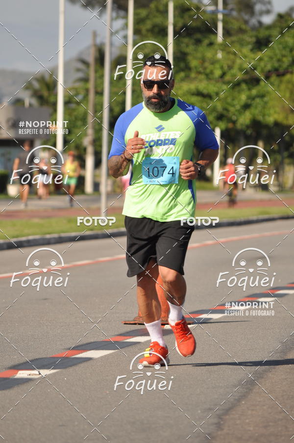 Buy your photos of the event21KES - Meia Maratona do Esprito Santo on Fotop
