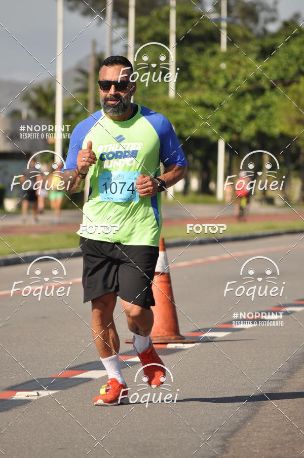 Buy your photos of the event21KES - Meia Maratona do Esprito Santo on Fotop