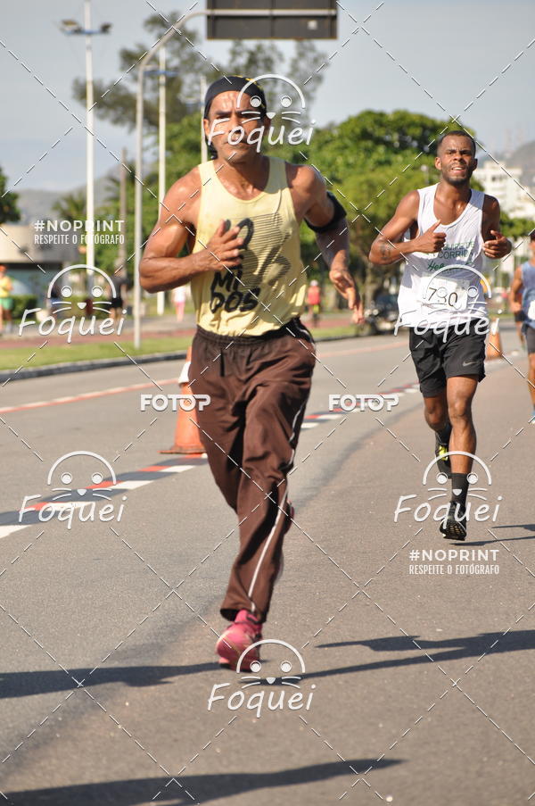 Buy your photos of the event21KES - Meia Maratona do Esprito Santo on Fotop