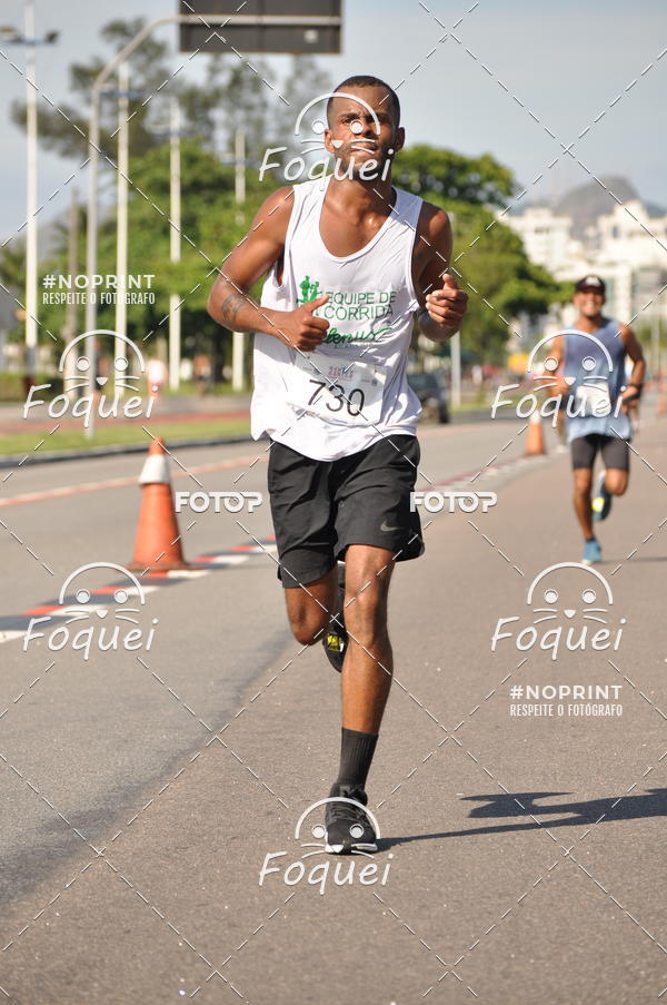 Buy your photos of the event21KES - Meia Maratona do Esprito Santo on Fotop