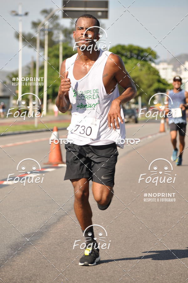 Buy your photos of the event21KES - Meia Maratona do Esprito Santo on Fotop