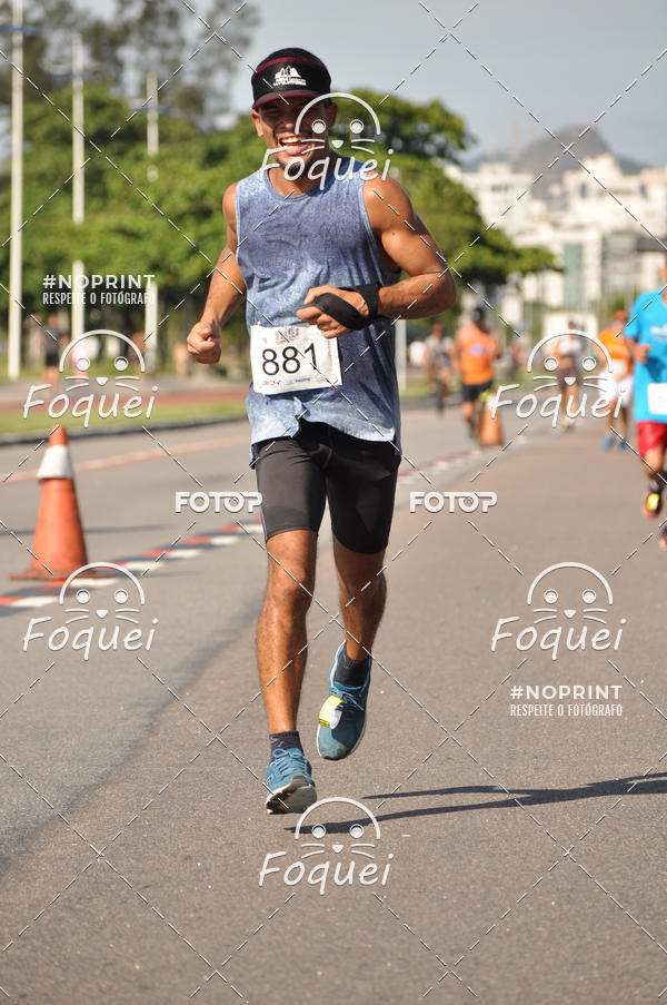 Buy your photos of the event21KES - Meia Maratona do Esprito Santo on Fotop