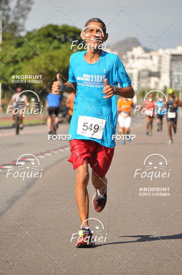 Buy your photos of the event21KES - Meia Maratona do Esprito Santo on Fotop