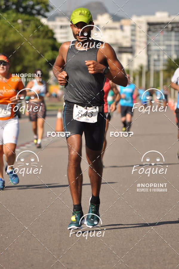 Buy your photos of the event21KES - Meia Maratona do Esprito Santo on Fotop