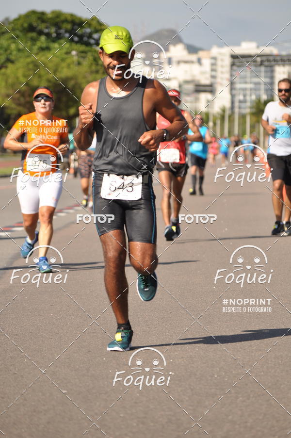 Buy your photos of the event21KES - Meia Maratona do Esprito Santo on Fotop
