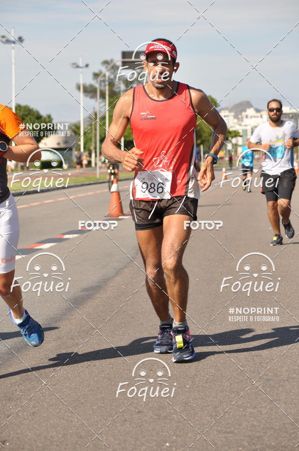 Buy your photos of the event21KES - Meia Maratona do Esprito Santo on Fotop
