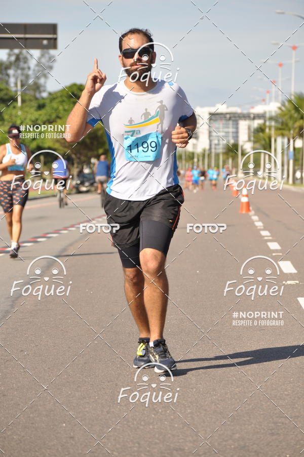 Buy your photos of the event21KES - Meia Maratona do Esprito Santo on Fotop