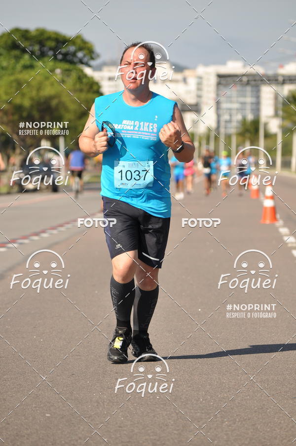 Buy your photos of the event21KES - Meia Maratona do Esprito Santo on Fotop