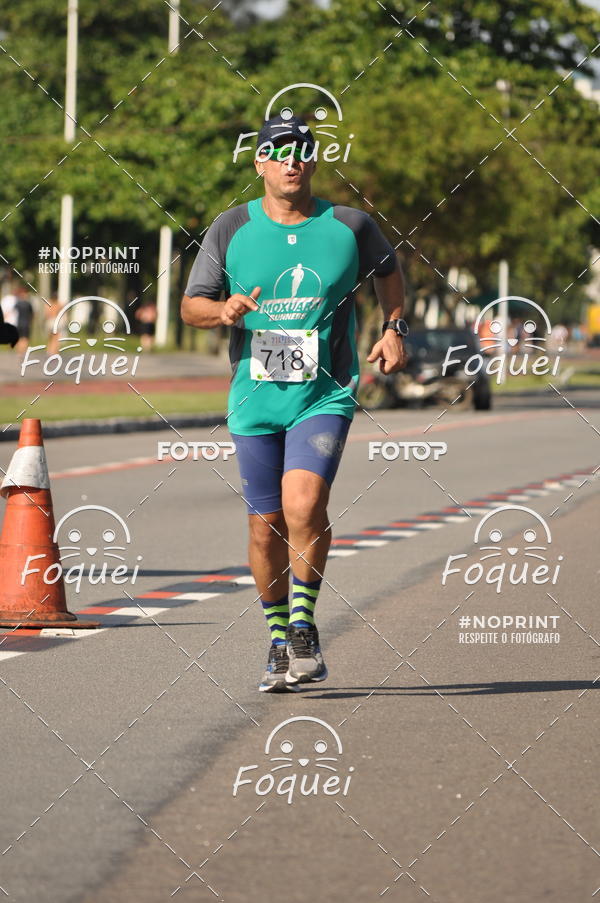 Buy your photos of the event21KES - Meia Maratona do Esprito Santo on Fotop