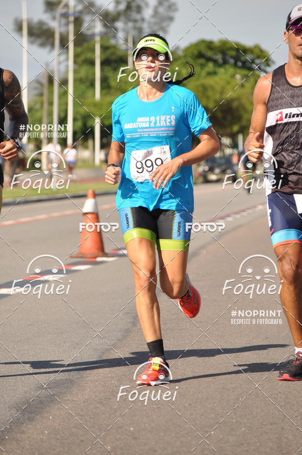 Buy your photos of the event21KES - Meia Maratona do Esprito Santo on Fotop