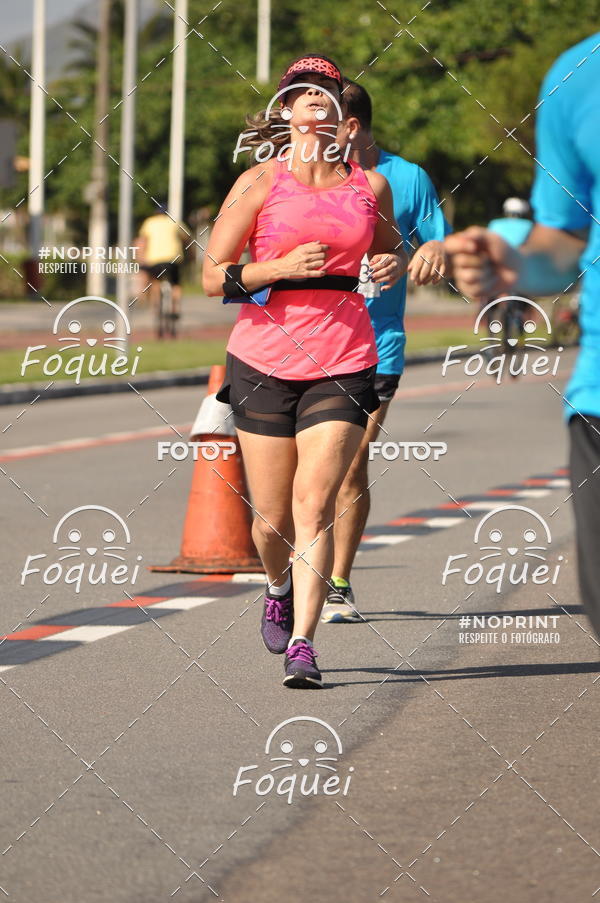 Buy your photos of the event21KES - Meia Maratona do Esprito Santo on Fotop