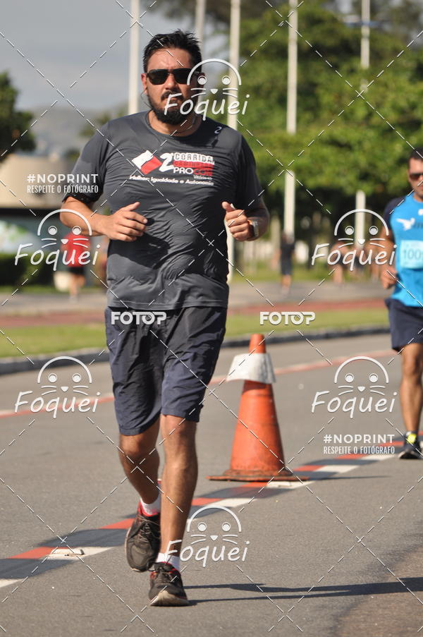 Buy your photos of the event21KES - Meia Maratona do Esprito Santo on Fotop