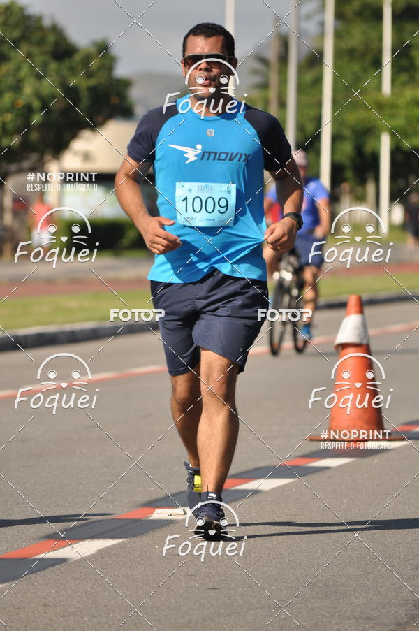 Buy your photos of the event21KES - Meia Maratona do Esprito Santo on Fotop