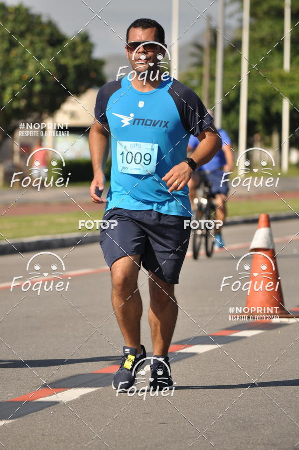 Buy your photos of the event21KES - Meia Maratona do Esprito Santo on Fotop