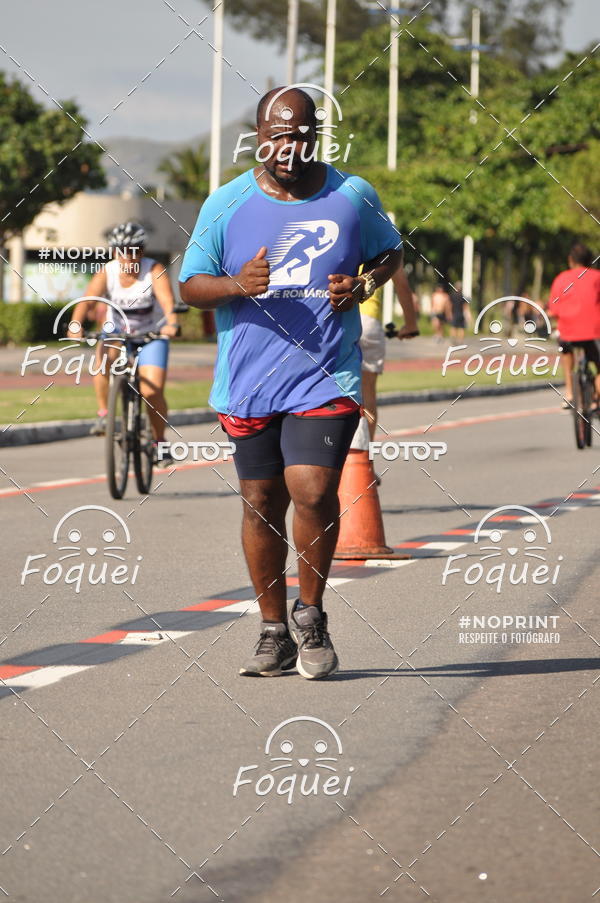 Buy your photos of the event21KES - Meia Maratona do Esprito Santo on Fotop