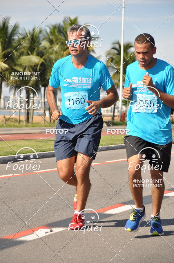 Buy your photos of the event21KES - Meia Maratona do Esprito Santo on Fotop