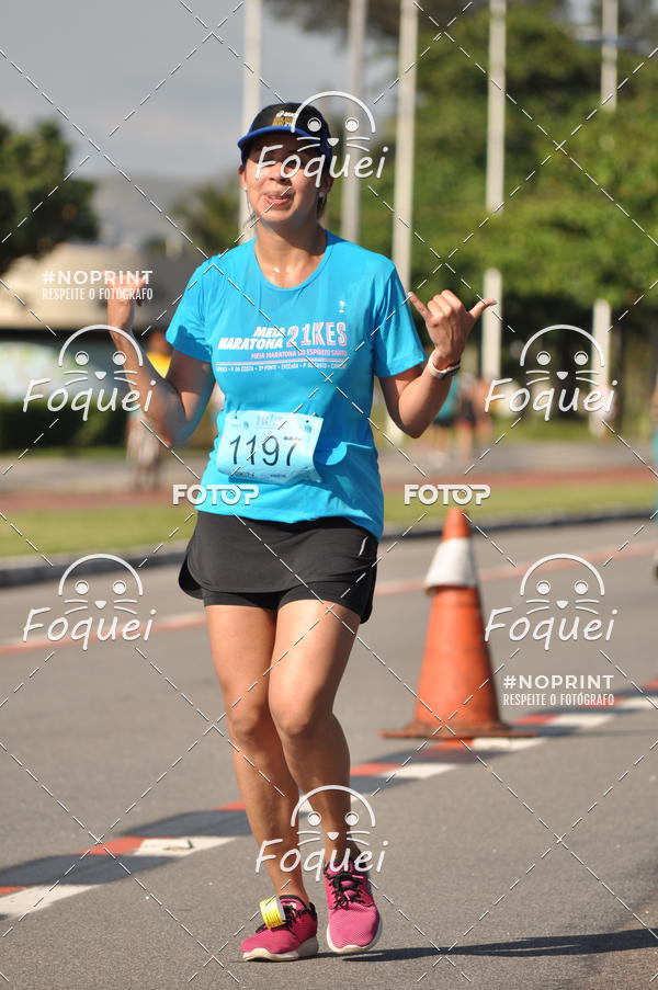 Buy your photos of the event21KES - Meia Maratona do Esprito Santo on Fotop