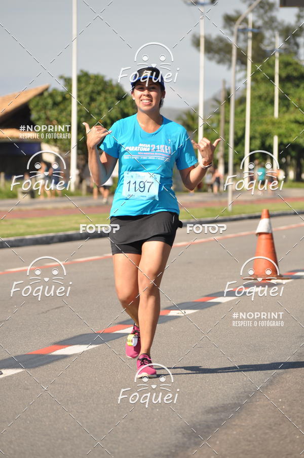 Buy your photos of the event21KES - Meia Maratona do Esprito Santo on Fotop