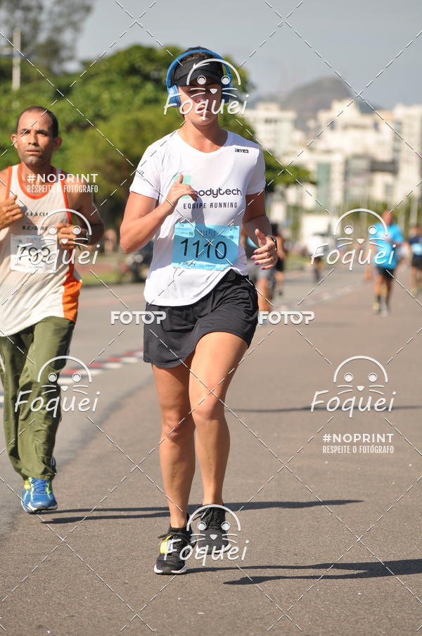Buy your photos of the event21KES - Meia Maratona do Esprito Santo on Fotop