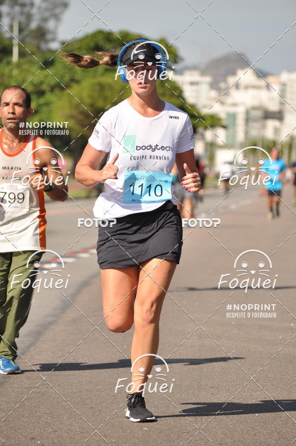 Buy your photos of the event21KES - Meia Maratona do Esprito Santo on Fotop