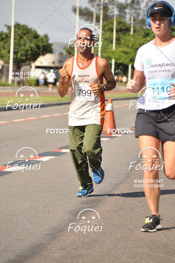 Buy your photos of the event21KES - Meia Maratona do Esprito Santo on Fotop