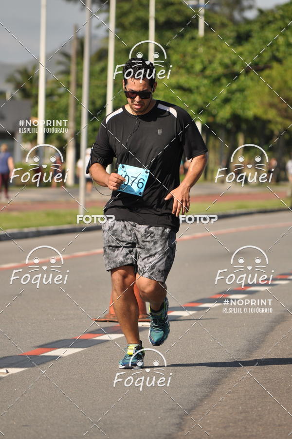 Buy your photos of the event21KES - Meia Maratona do Esprito Santo on Fotop
