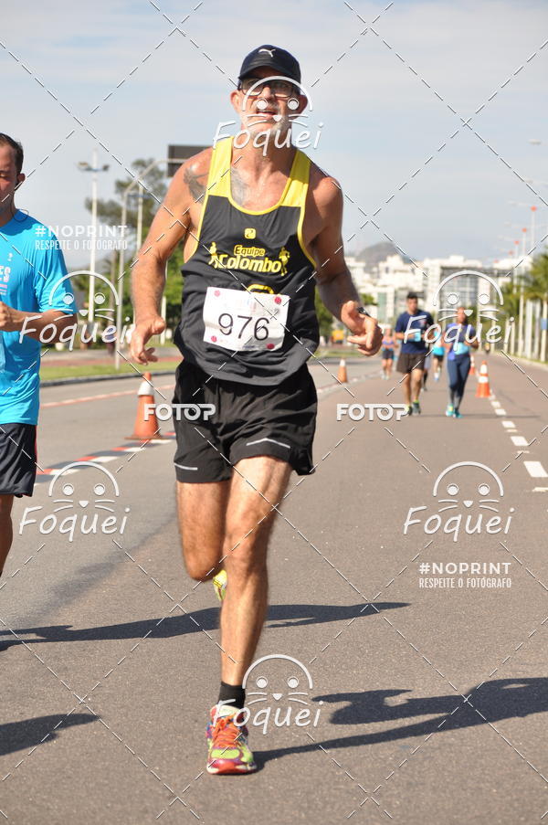 Buy your photos of the event21KES - Meia Maratona do Esprito Santo on Fotop