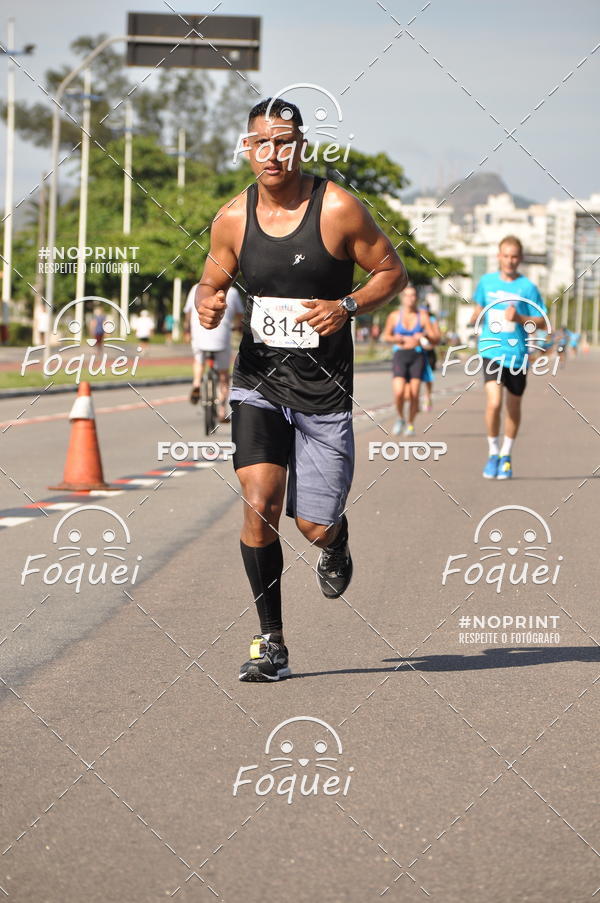 Buy your photos of the event21KES - Meia Maratona do Esprito Santo on Fotop