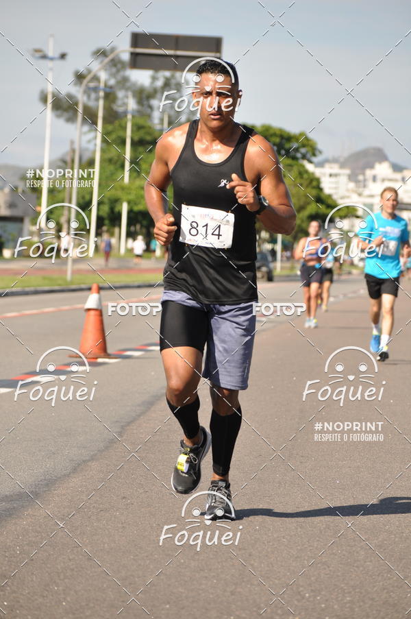 Buy your photos of the event21KES - Meia Maratona do Esprito Santo on Fotop