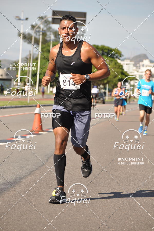 Buy your photos of the event21KES - Meia Maratona do Esprito Santo on Fotop