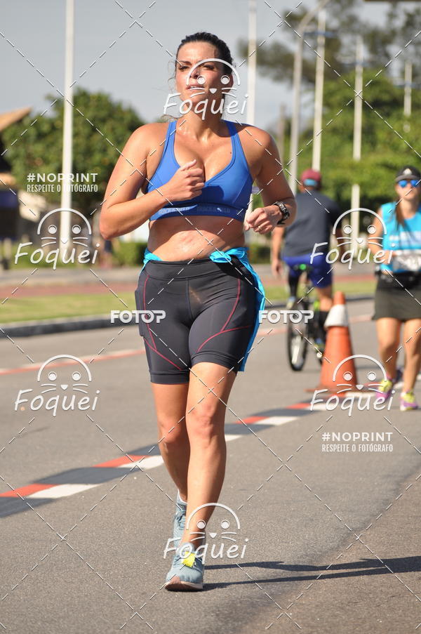 Buy your photos of the event21KES - Meia Maratona do Esprito Santo on Fotop
