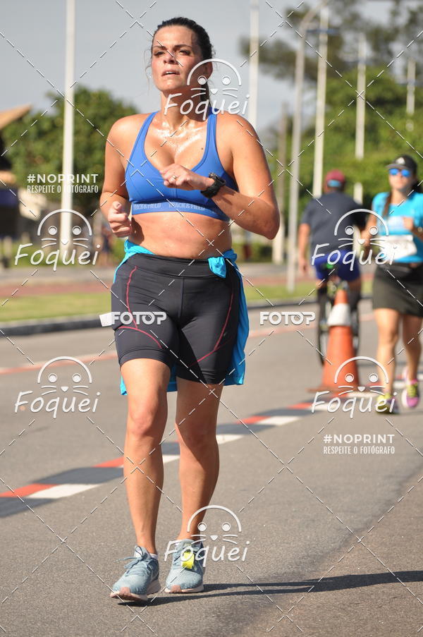 Buy your photos of the event21KES - Meia Maratona do Esprito Santo on Fotop