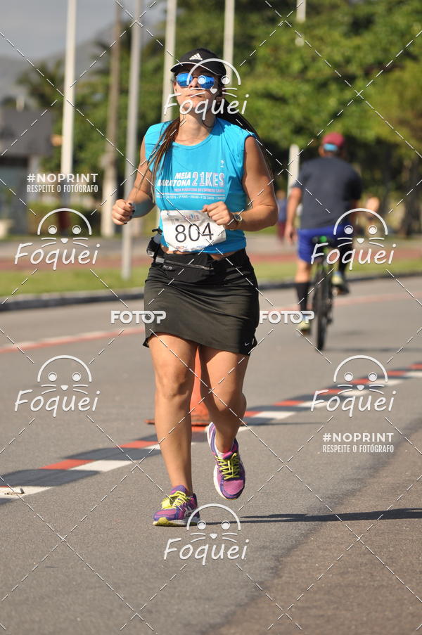 Buy your photos of the event21KES - Meia Maratona do Esprito Santo on Fotop