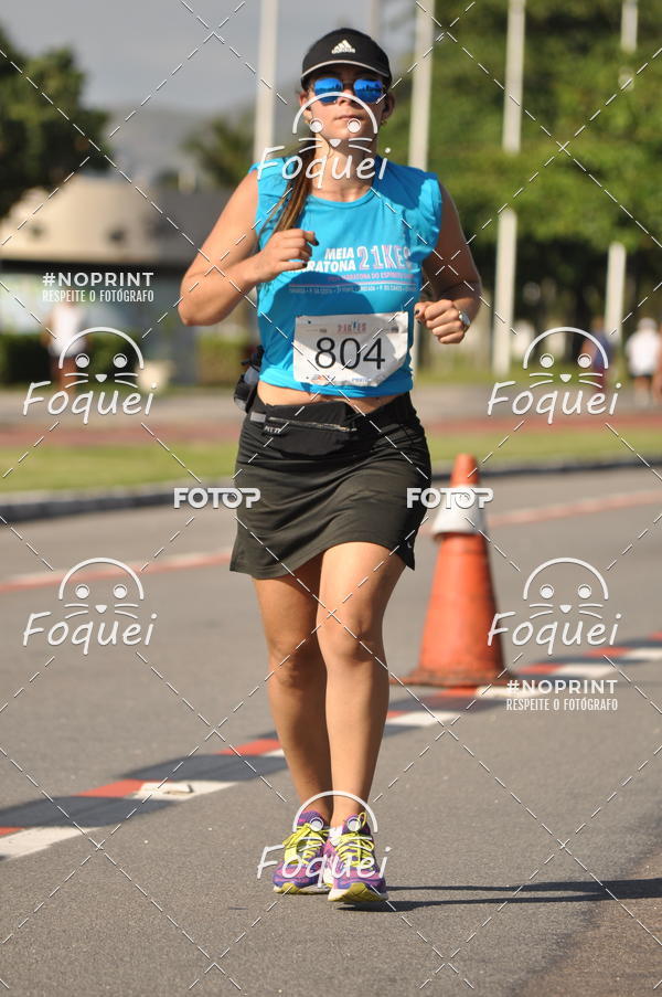Buy your photos of the event21KES - Meia Maratona do Esprito Santo on Fotop