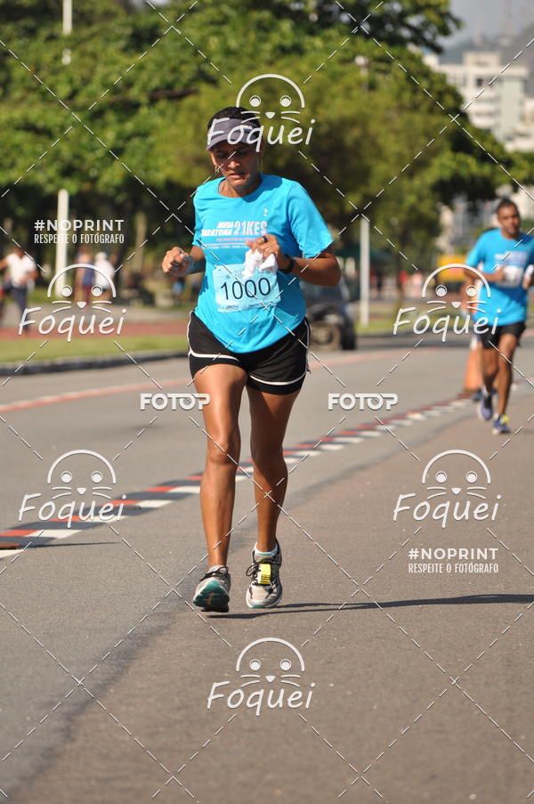 Buy your photos of the event21KES - Meia Maratona do Esprito Santo on Fotop