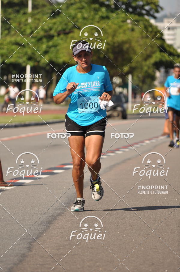 Buy your photos of the event21KES - Meia Maratona do Esprito Santo on Fotop