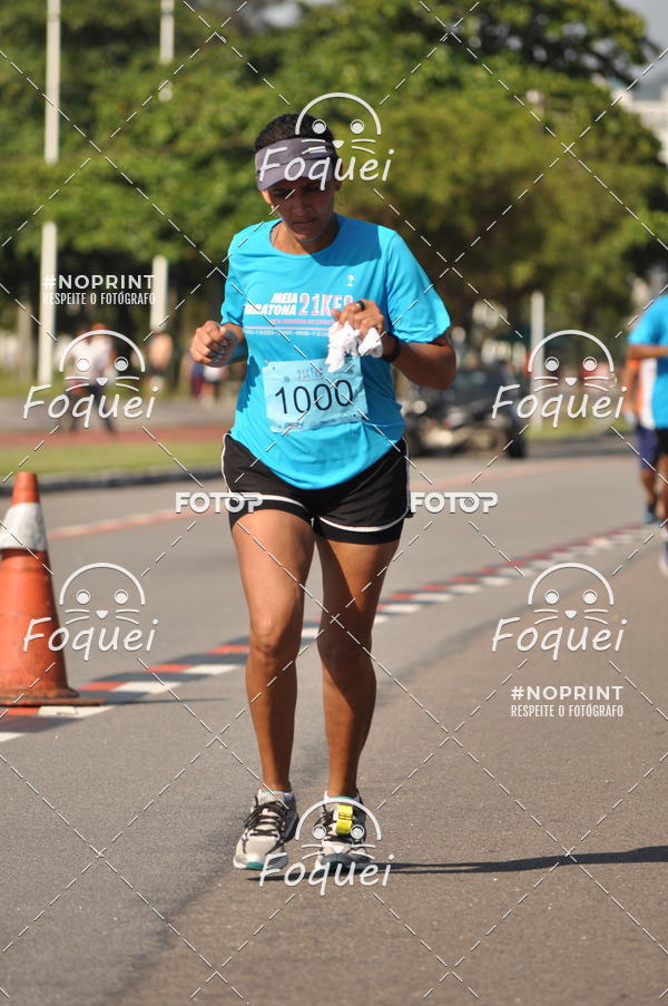 Buy your photos of the event21KES - Meia Maratona do Esprito Santo on Fotop
