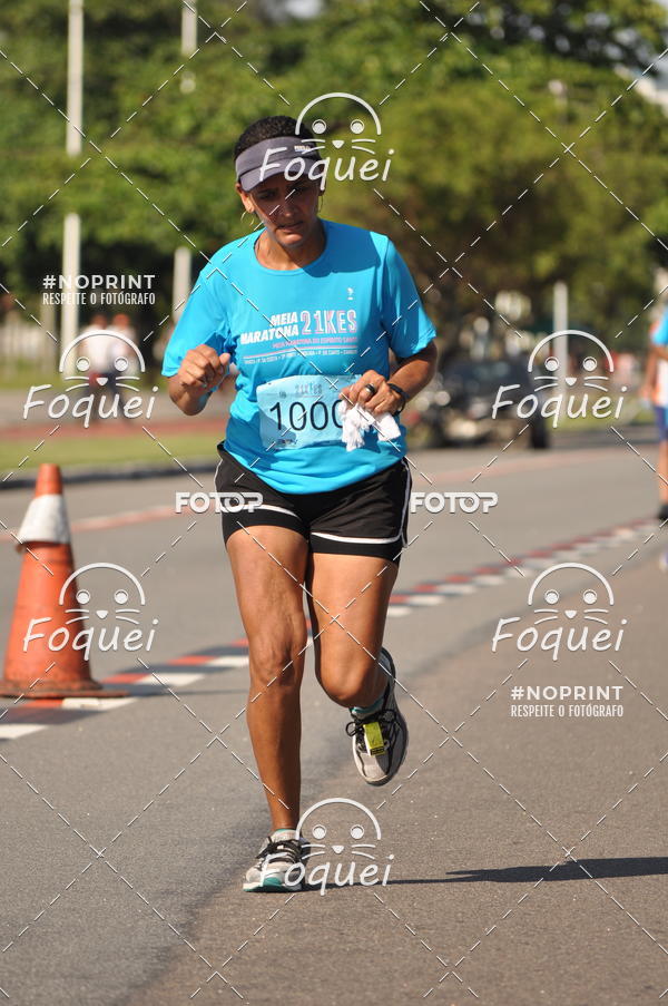 Buy your photos of the event21KES - Meia Maratona do Esprito Santo on Fotop
