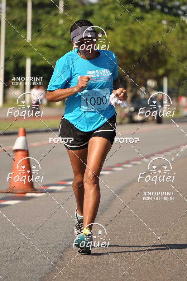 Buy your photos of the event21KES - Meia Maratona do Esprito Santo on Fotop
