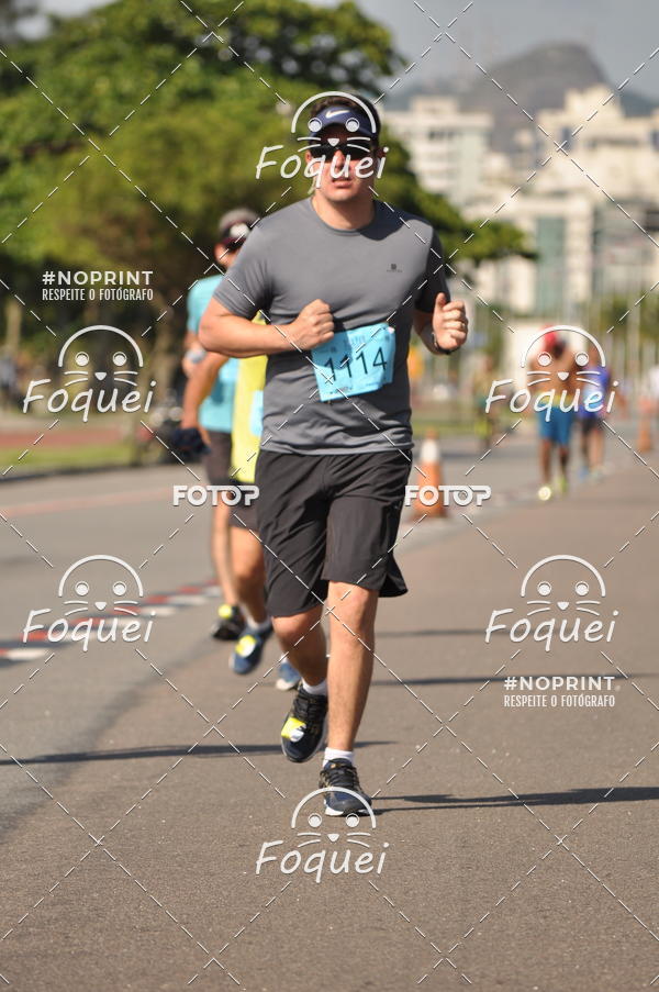 Buy your photos of the event21KES - Meia Maratona do Esprito Santo on Fotop