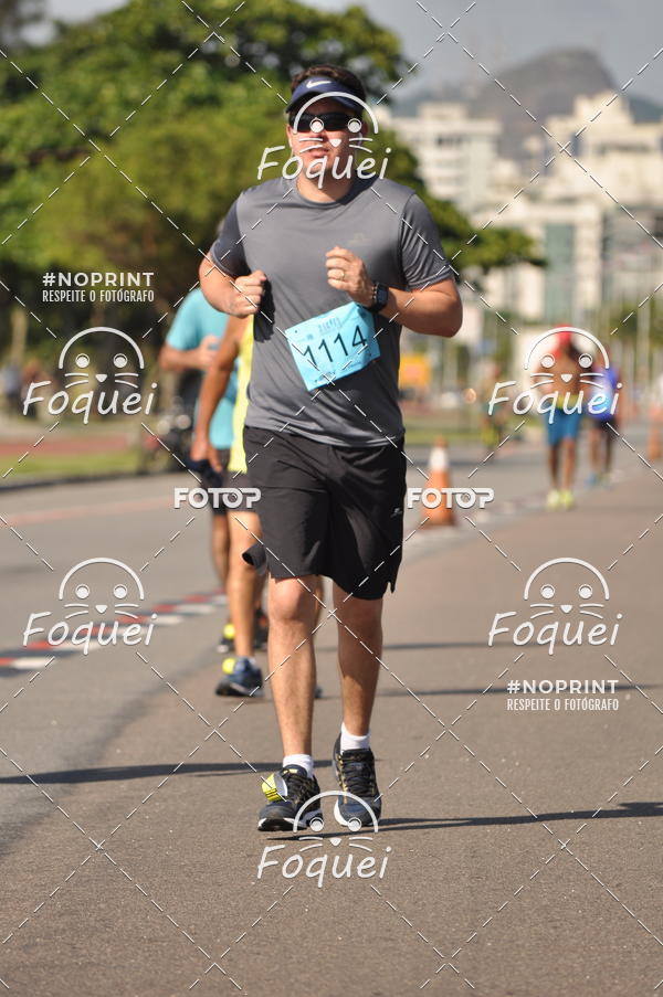 Buy your photos of the event21KES - Meia Maratona do Esprito Santo on Fotop