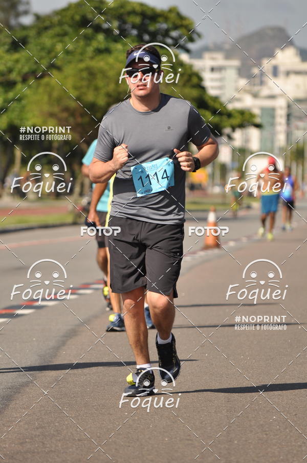 Buy your photos of the event21KES - Meia Maratona do Esprito Santo on Fotop
