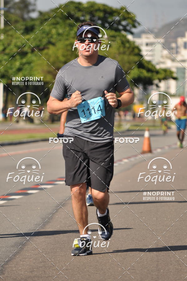 Buy your photos of the event21KES - Meia Maratona do Esprito Santo on Fotop
